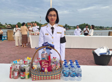 เข้าร่วมพิธีเจริญพระพุทธมนต์และทำบุญตักบาตรถวายพระราชกุศล ... พารามิเตอร์รูปภาพ 7