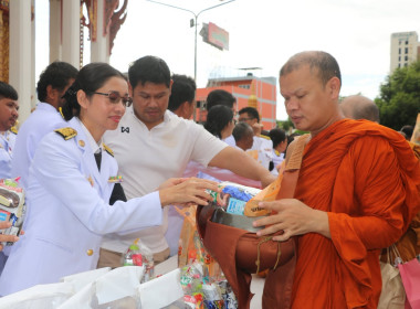ร่วมพิธีบำเพ็ญกุศลและทำบุญตักบาตร ในวาระครบ 100 วัน ... พารามิเตอร์รูปภาพ 6
