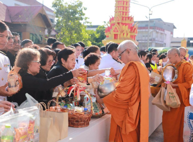 เข้าร่วมพิธีบำเพ็ญกุศลอุทิศถวาย เนื่องในวันคล้ายวันสวรรคต ... พารามิเตอร์รูปภาพ 4