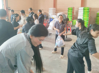 จัดทำถุงยังชีพ "ธารน้ำใจช่วยภัยน้ำท่วม" ... พารามิเตอร์รูปภาพ 8