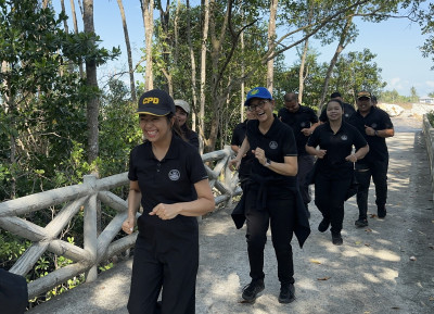 กิจกรรมวิ่งเพื่อสุขภาพในเส้นทางธรรมชาติ Walk Way ป่าชายเลน ... พารามิเตอร์รูปภาพ 1