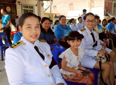 ร่วมพิธีเจริญพระพุทธมนต์และทำบุญตักบาตร ... พารามิเตอร์รูปภาพ 5